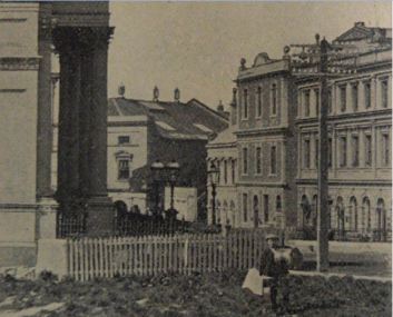 The building as it appeared in 1904